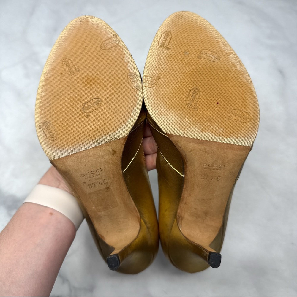 GUCCI Vintage Y2K Metallic Leather Knot Peep Toe Mid Height Pump Heels Gold 37.5 - Picture 12 of 16